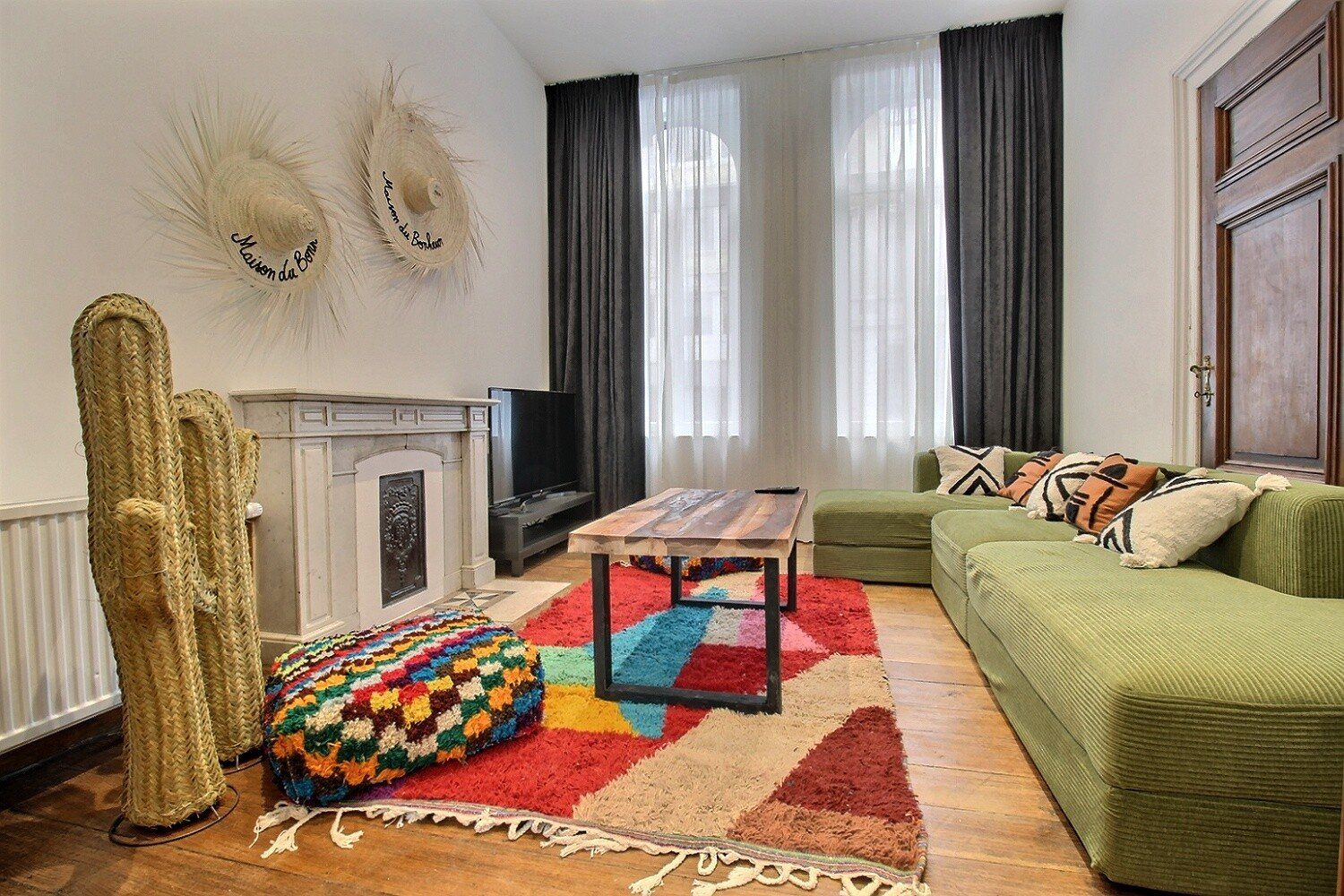 Salon aménagé pour la location meublée