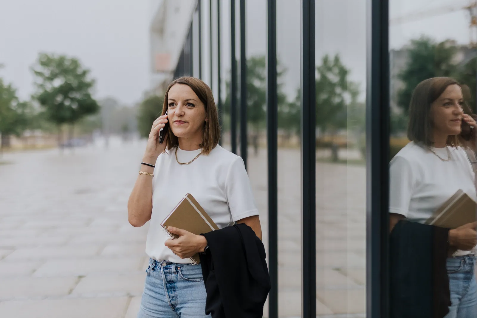 Un appel téléphonique en déplacement