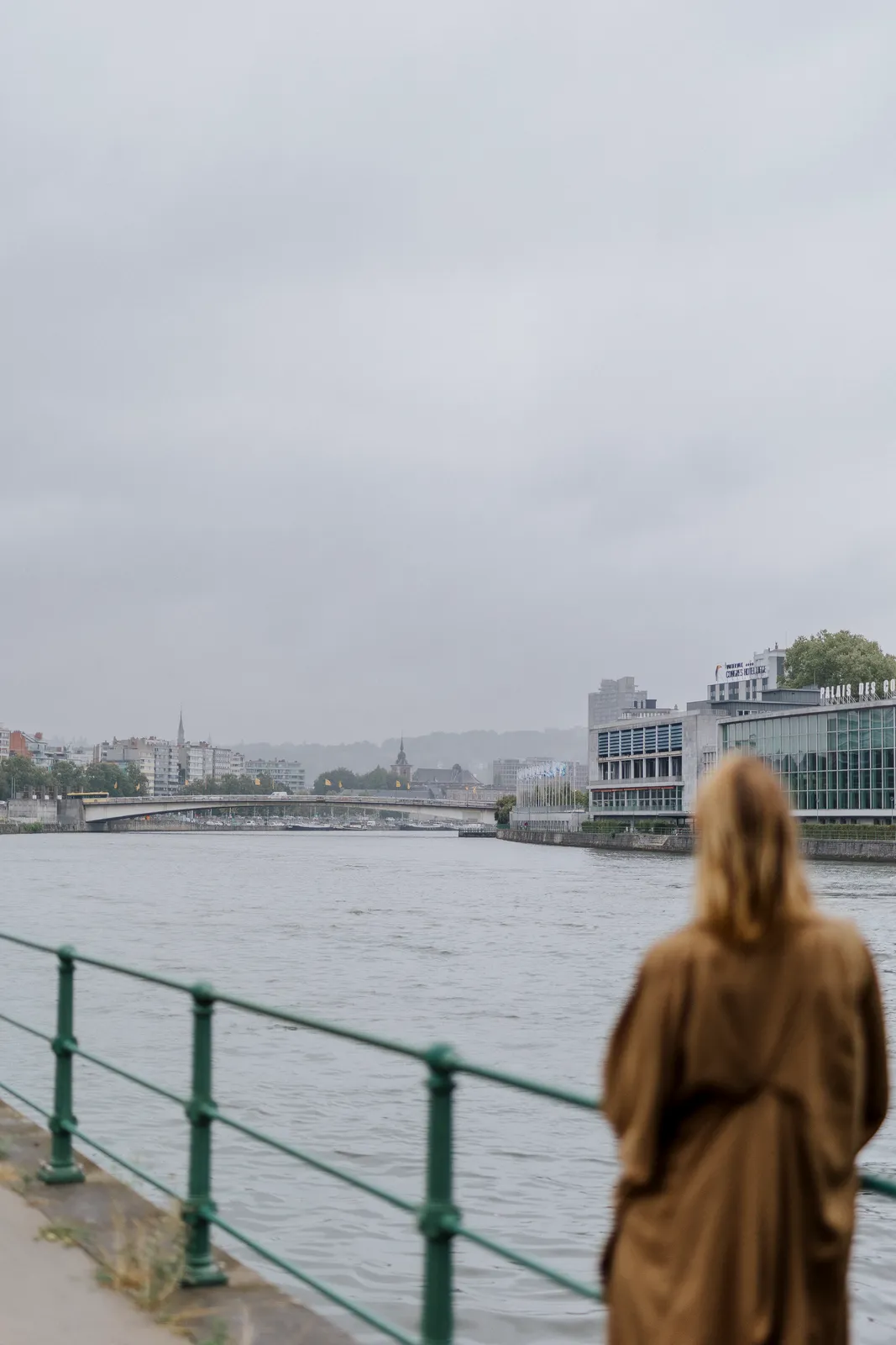 Vue sur la Meuse depuis les quais